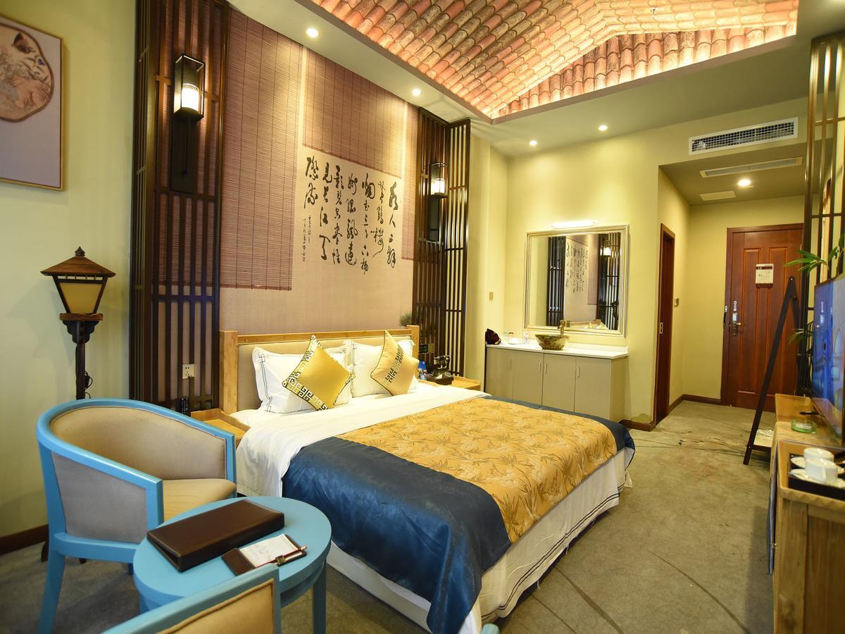Vegas Cultural Hotel Chengdu Bagian luar foto
