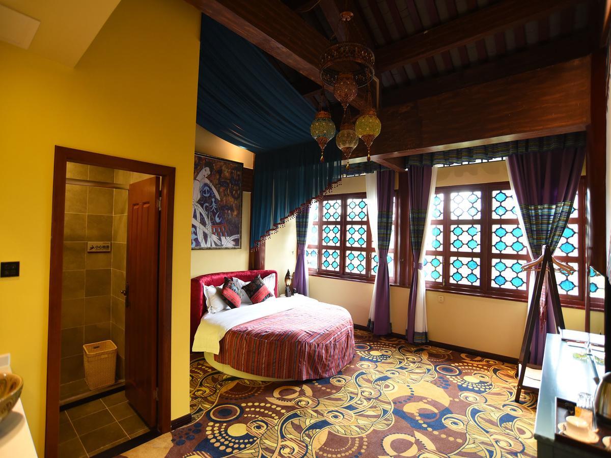 Vegas Cultural Hotel Chengdu Bagian luar foto