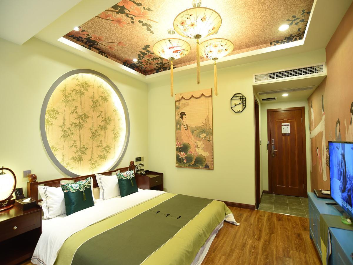 Vegas Cultural Hotel Chengdu Bagian luar foto